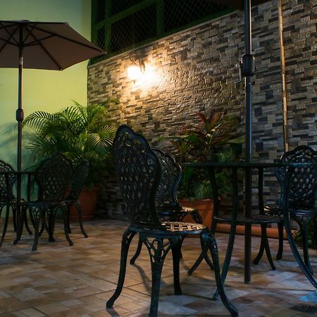 Hostal De Asturias San Salvador Extérieur photo