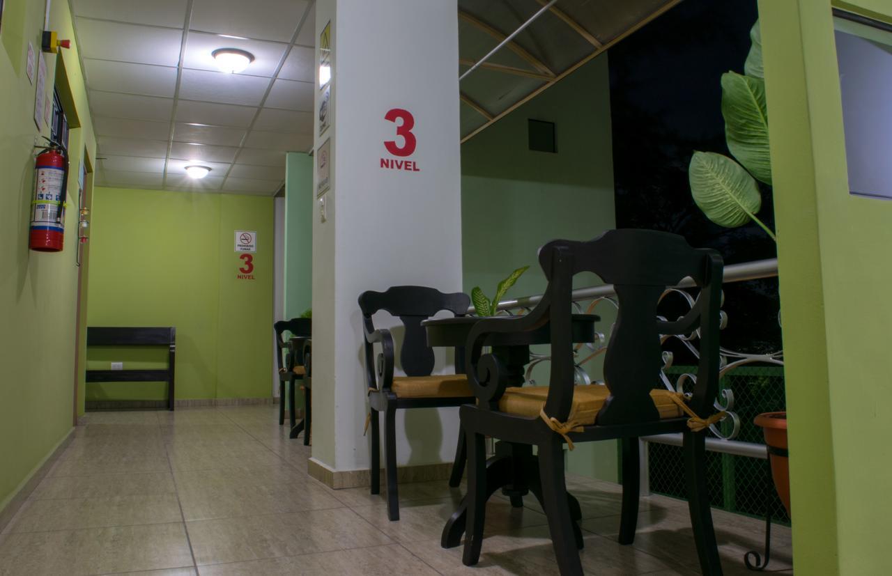 Hostal De Asturias San Salvador Extérieur photo